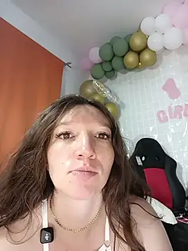 Lucy colee online show from 10, 4, 2026