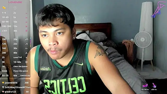 LuisitoJuancho55 online show from 21, 12, 2025