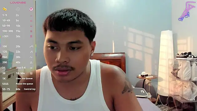 LuisitoJuancho55 online show from 13, 4, 2026