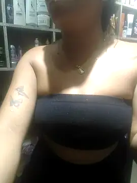 Snapshot of Harley_r chatting on 8, 10, 2025 Harley r online show from 8, 10, 2025