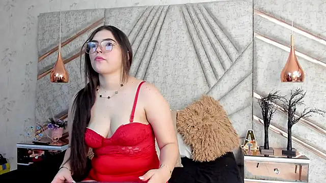 Snapshot of RousseWalker chatting on 26, 10, 2025 RousseWalker online show from 26, 10, 2025