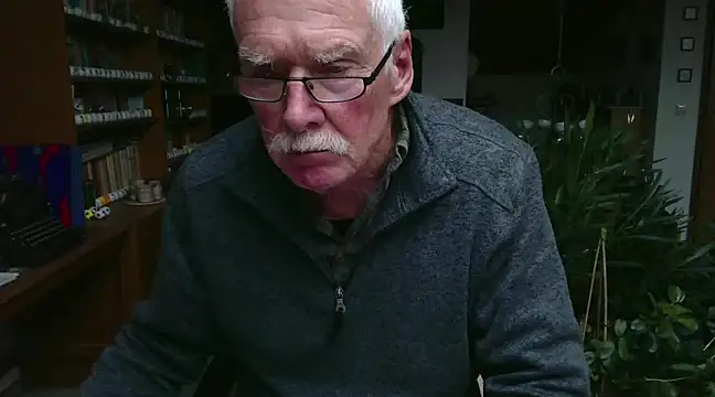 super-snoopy online show from 26, 12, 2024