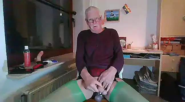 super-snoopy online show from 23, 12, 2024