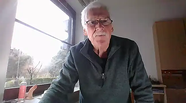 super-snoopy online show from 2, 2, 2025