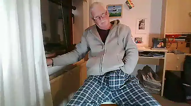 super-snoopy online show from 20, 12, 2024