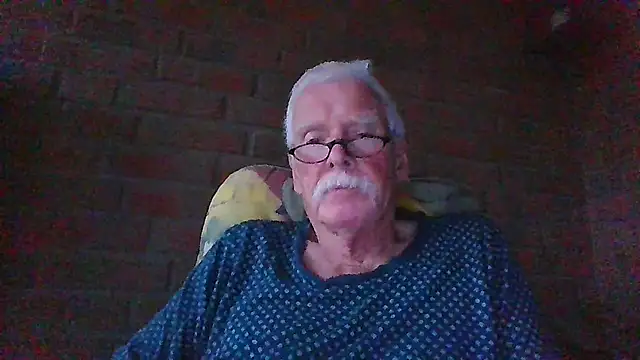 Snapshot of super-snoopy chatting on 26, 5, 2026 super-snoopy online show from 26, 5, 2026