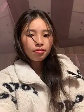 Snapshot of Han-han123 chatting on 23, 11, 2025 Han-han123 online show from 23, 11, 2025