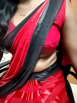 Tamilmallu-duskygirl03 online show from 12, 4, 2026