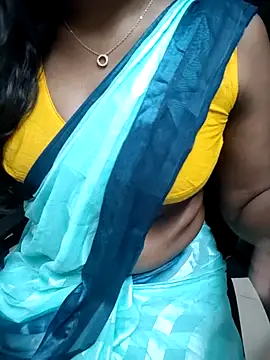 Snapshot of Tamilmallu-duskygirl03 chatting on 17, 7, 2026 Tamilmallu-duskygirl03 online show from 17, 7, 2026