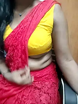 Snapshot of Tamilmallu-duskygirl03 chatting on 30, 6, 2026 Tamilmallu-duskygirl03 online show from 30, 6, 2026