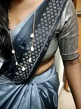 Tamilmallu-duskygirl03 online show from 16, 12, 2025