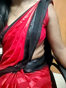 Tamilmallu-duskygirl03 online show from 12, 4, 2026