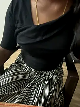 Tamilmallu-duskygirl03 online show from 11, 11, 2025