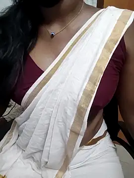 Snapshot of Tamilmallu-duskygirl03 chatting on 15, 6, 2026 Tamilmallu-duskygirl03 online show from 15, 6, 2026