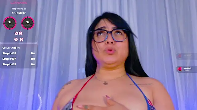 Victoria Jonhss online show from 5, 7, 2026