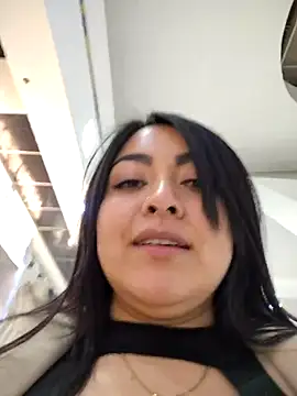 Victoria Jonhss online show from 25, 10, 2025