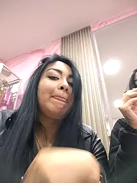 Victoria Jonhss online show from 27, 10, 2025