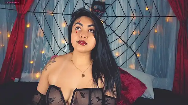 Victoria Jonhss online show from 20, 10, 2025