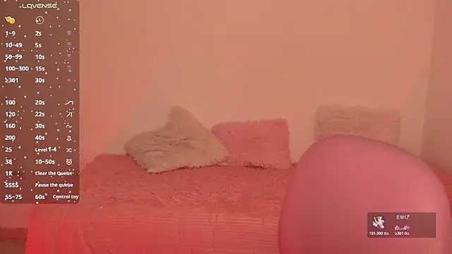 Snapshot of Ashleyroys_111 chatting on 1, 7, 2026 Ashleyroys 111 online show from 1, 7, 2026