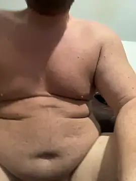 Snapshot of tinychub chatting on 10, 10, 2025 tinychub online show from 10, 10, 2025