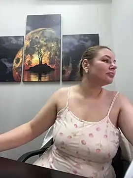 Snapshot of Passion-Blondy chatting on 16, 6, 2026 Passion-Blondy online show from 16, 6, 2026