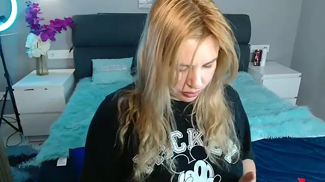 Passion-Blondy online show from 5, 2, 2026