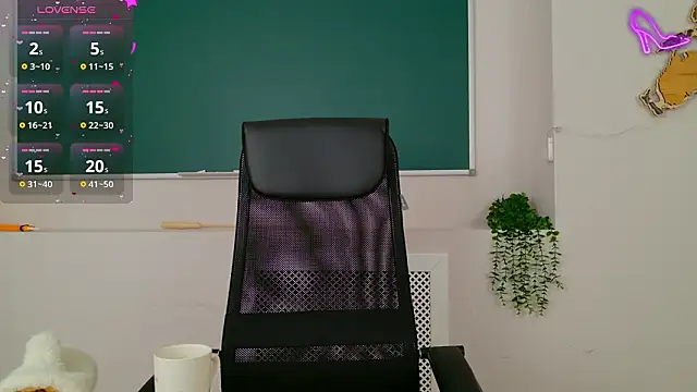 ClaireMathis online show from 24, 2, 2026