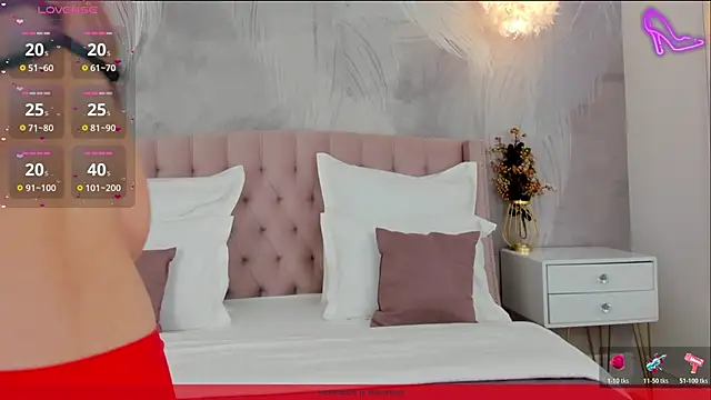 ClaireMathis online show from 4, 11, 2025