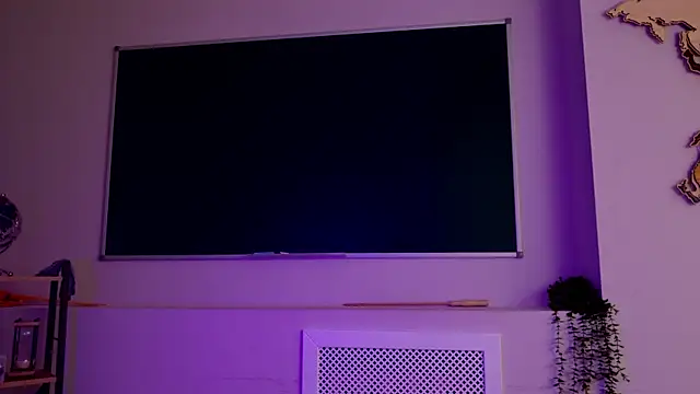 ClaireMathis online show from 30, 4, 2026