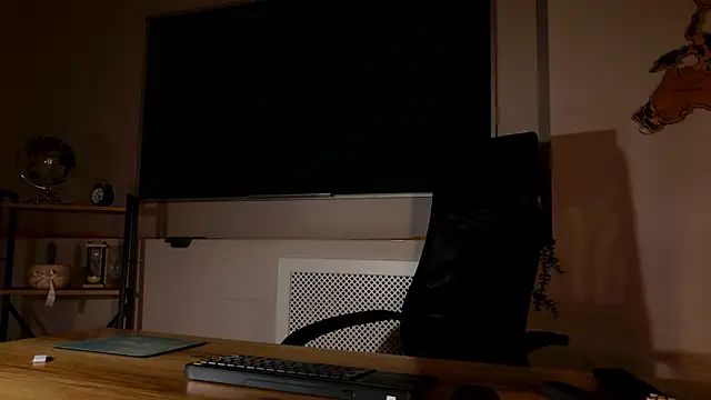 ClaireMathis online show from 5, 7, 2026