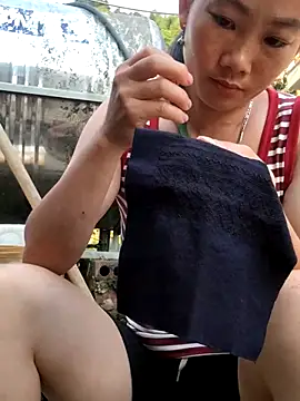 Snapshot of gio-thu chatting on 4, 7, 2026 gio-thu online show from 4, 7, 2026