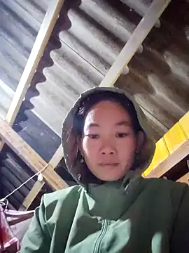 gio-thu online show from 2, 12, 2025