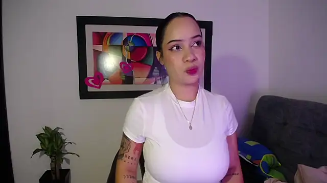 Kari Ruiz  online show from 14, 3, 2026