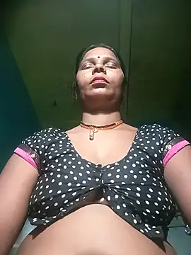 Snapshot of Rt_shreya chatting on 22, 4, 2026 Rt shreya online show from 22, 4, 2026