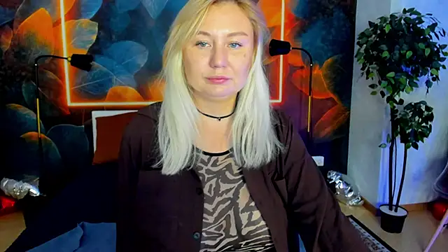 scent  of woman online show from 28, 5, 2026