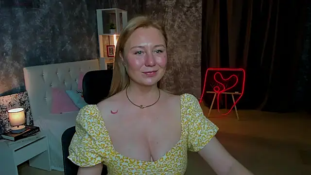 scent  of woman online show from 16, 10, 2025