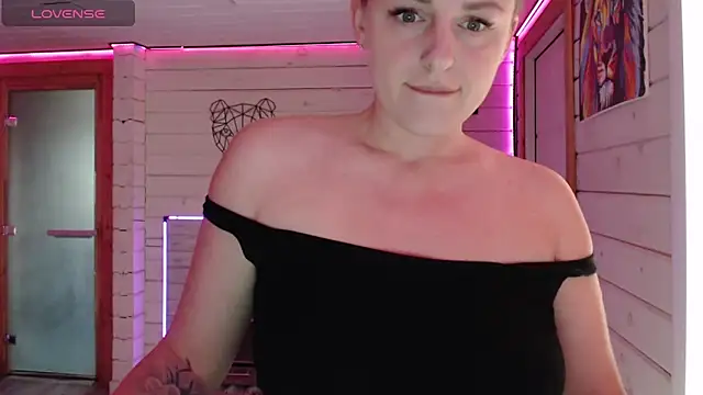 CandyBunie online show from 6, 2, 2026