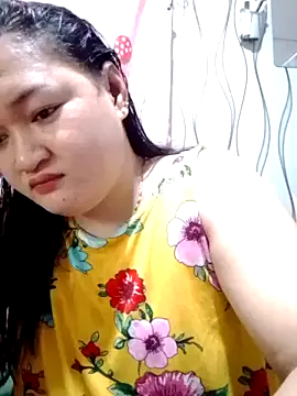 Snapshot of sweetannie13 chatting on 15, 2, 2026 sweetannie13 online show from 15, 2, 2026