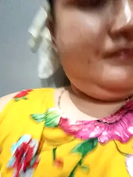 Snapshot of sweetannie13 chatting on 26, 10, 2025 sweetannie13 online show from 26, 10, 2025