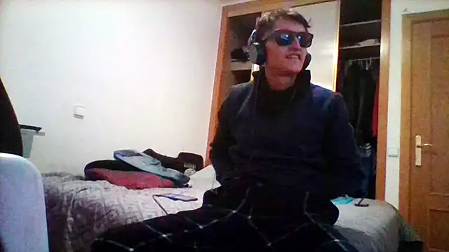 Snapshot of JerryelGato chatting on 26, 11, 2025 JerryelGato online show from 26, 11, 2025