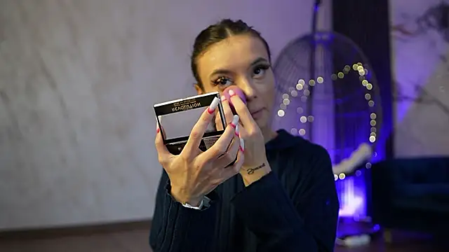 RachelRavee online show from 14, 3, 2026