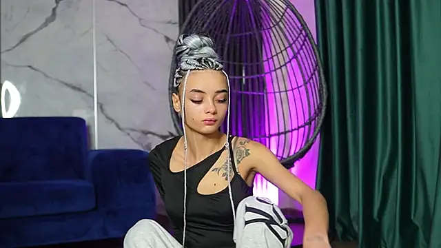 RachelRavee online show from 27, 10, 2025