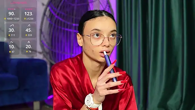 RachelRavee online show from 22, 10, 2025