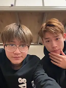 KK-cuteboy online show from 3, 12, 2025