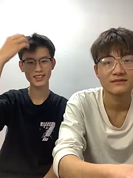 KK-cuteboy online show from 11, 10, 2025