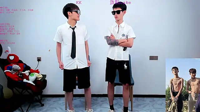 KK-cuteboy online show from 22, 10, 2025