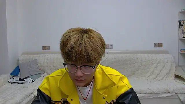 KK-cuteboy online show from 18, 2, 2026