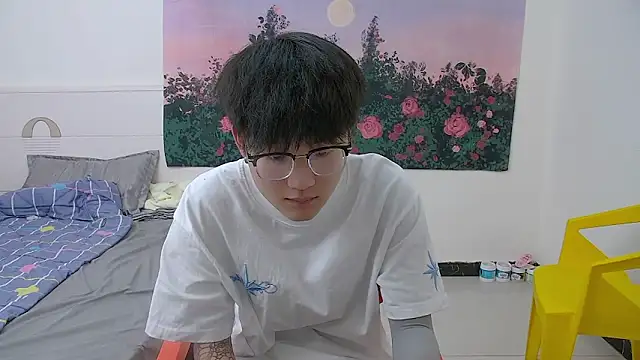 Snapshot of KK-cuteboy chatting on 4, 5, 2026 KK-cuteboy online show from 4, 5, 2026