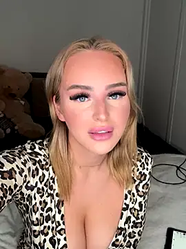 spicycharxx online show from 19, 10, 2025