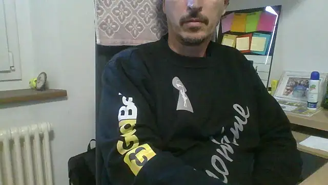 Kawayleo online show from 12, 11, 2025